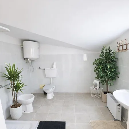 Daire Mordano Apartment Self Check-In - Cvs Guesthouse